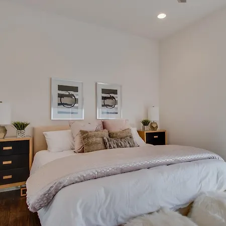 Industrial Style Germantown House Holiday home Nashville