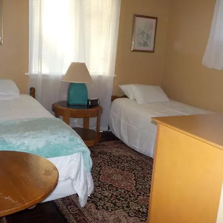 Batavia Suites Apartment
