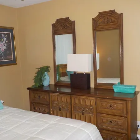 Batavia Suites Apartment *