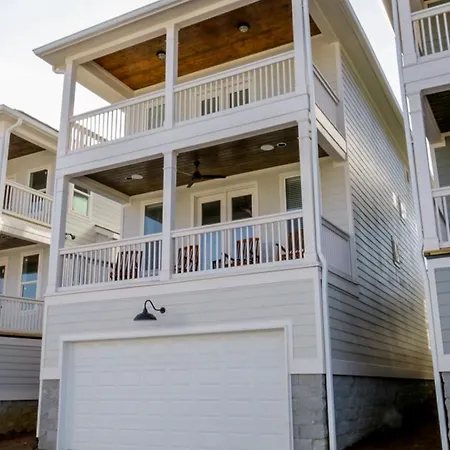 Skyline Views In High-end Gulch Holiday home Nashville