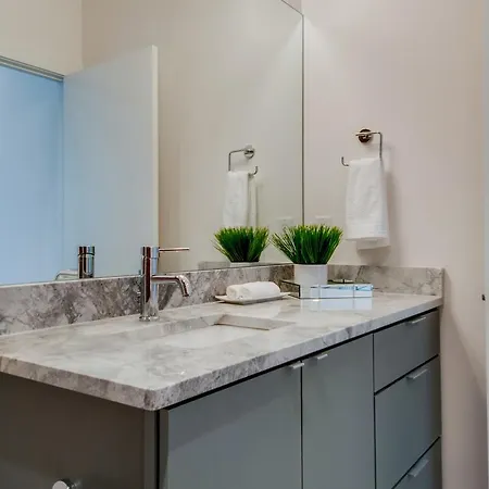 Holiday home Industrial Style Germantown House Nashville