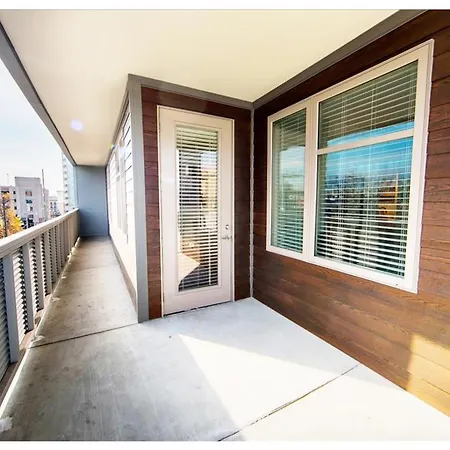 Two Bedroom Midtown With Rooftop Pool Mt01 Apartment Nashville