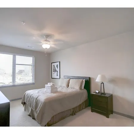 Two Bedroom Midtown With Rooftop Pool - Mt02