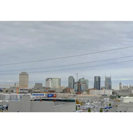 Two Bedroom Midtown With Rooftop Pool - Mt02 * Nashville