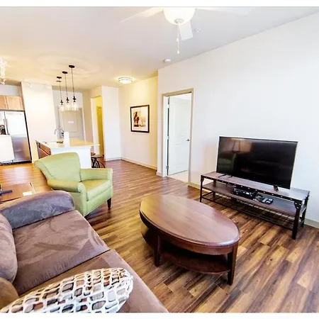 Two Bedroom Midtown With Rooftop Pool- Mt04 * Nashville