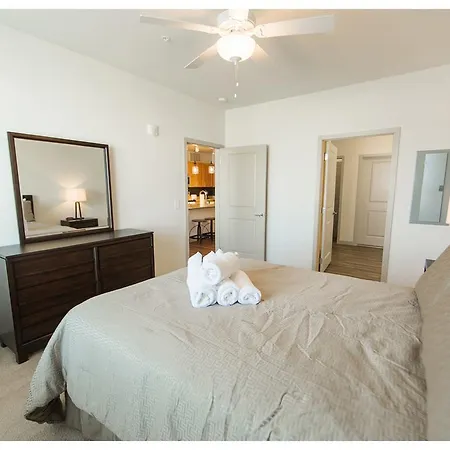 Two Bedroom Midtown With Rooftop Pool- Mt04 Apartment