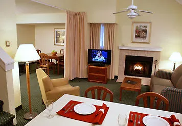 By Marriott Airport 3* Nashville