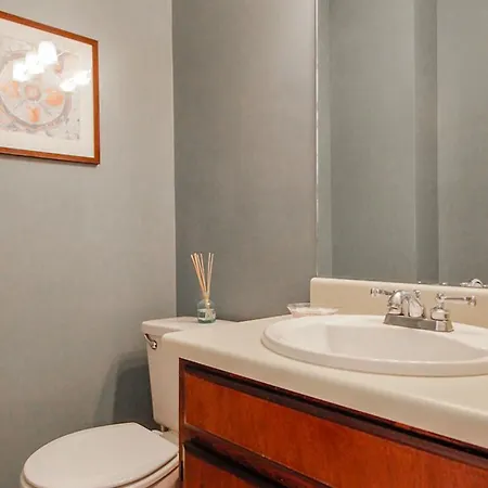 Long Blvd Unit E3 *