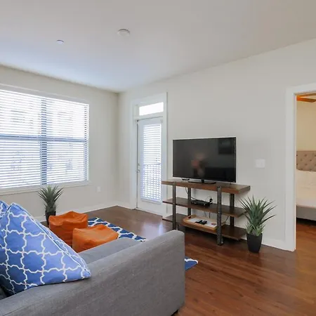 The Exclusive By Yourent Apartment *