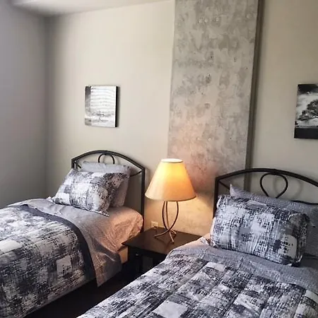 Signature Suites At Elliston23 Apartment