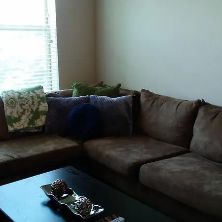 Signature Suites At Elliston23 Apartment