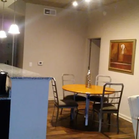 Signature Suites At Elliston23 Apartment Nashville