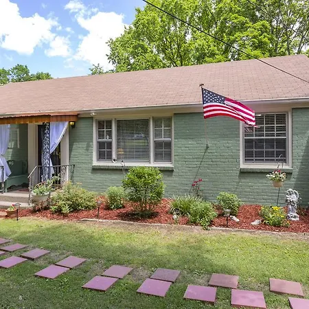 Southern Charm 2 Bedroom In East Guest house Nashville