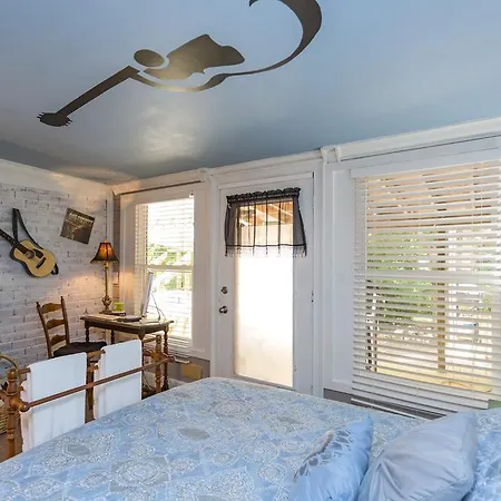 Guest house Southern Charm 2 Bedroom In East
