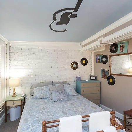 Southern Charm 2 Bedroom In East Guest house *