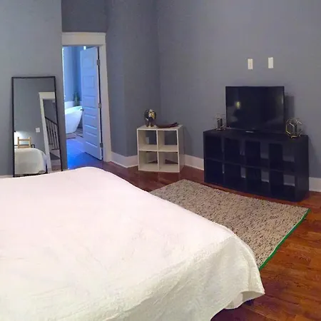 5 Bedroom House In South 11th Street,
