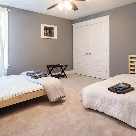 5 Bedroom House In South 11th Street,