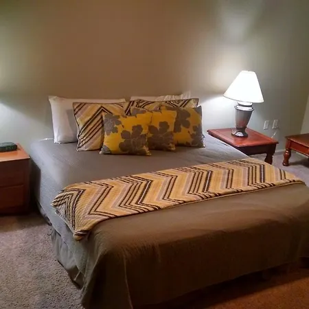 Apartment Signature Suites At Elliston23
