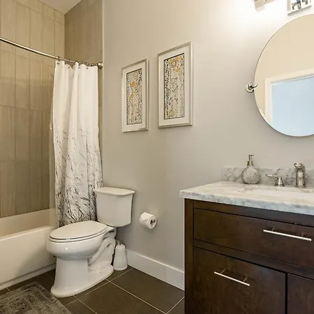 Printers Alley By Yourent Apartment *