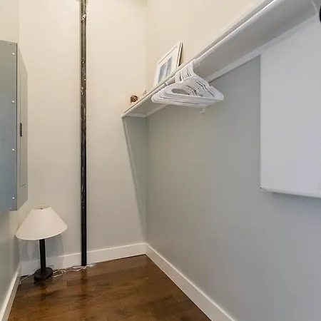 Apartment Printers Alley By Yourent