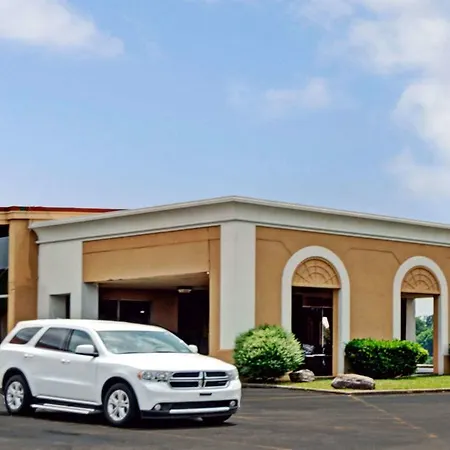 Super 8 Downtown Airport
