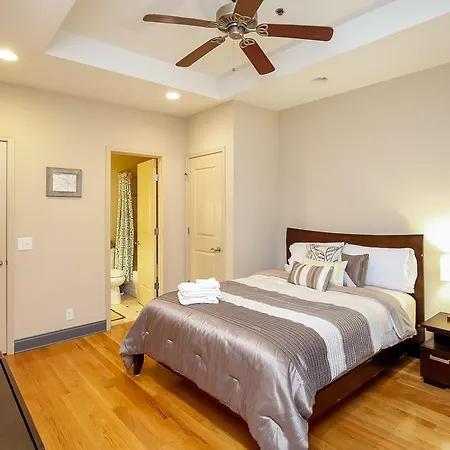 Apartment Hideaway Loft In Downtown *