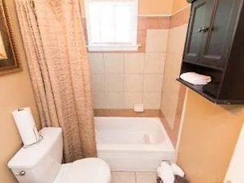 Batavia Suites Apartment