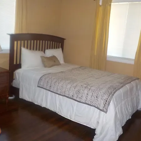 Apartment Batavia Suites