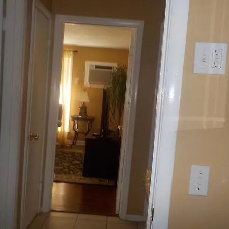 Batavia Suites * Nashville