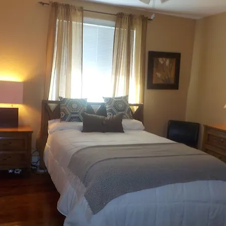 Batavia Suites Apartment *