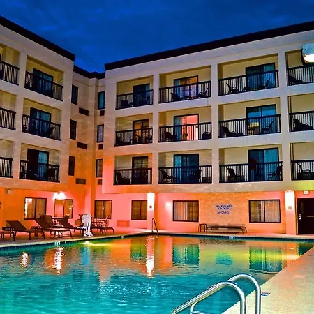 Courtyard By Marriott Vanderbilt West End