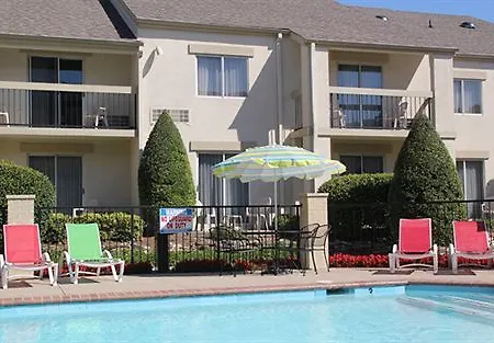 Club & Hotel 3*
