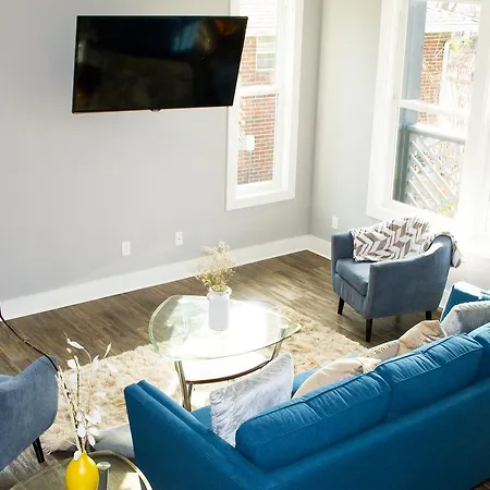 Duplex Near Downtown *