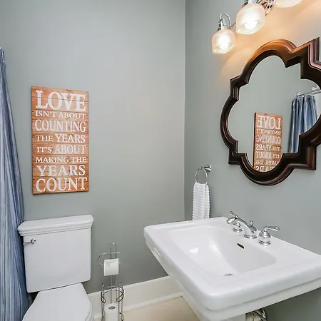 Holiday home Fall Hippest Spots