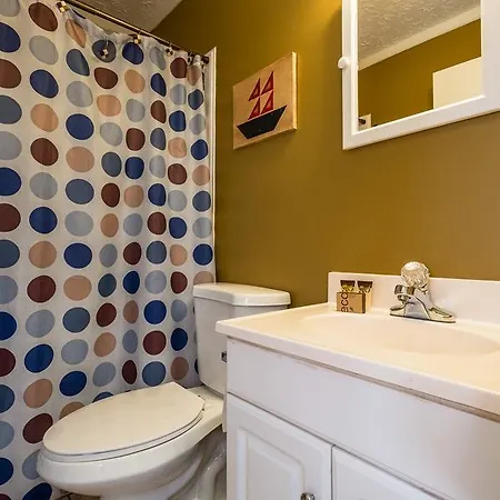 Hip Southern Charmer Apartment