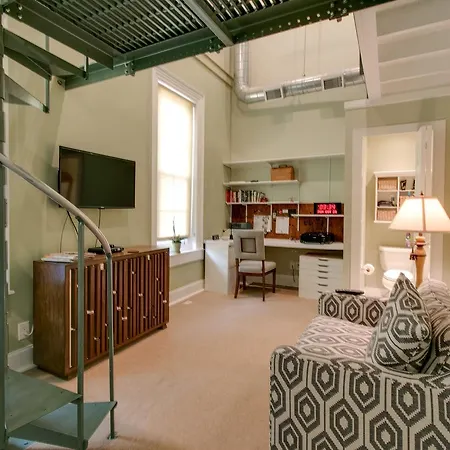 5th Avenue North Duplex Apartment Nashville