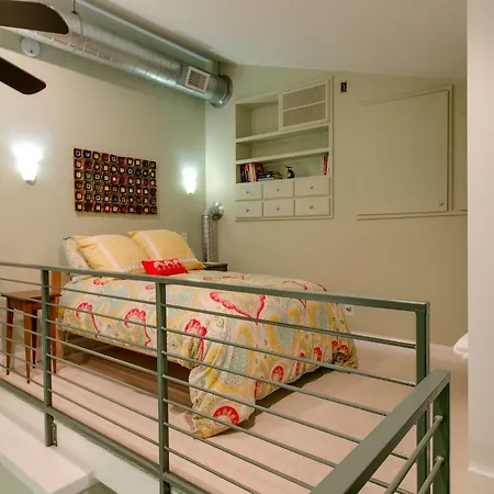 5th Avenue North Duplex Apartment