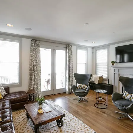 Skyline Views In High-end Gulch *