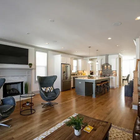 Skyline Views In High-end Gulch *