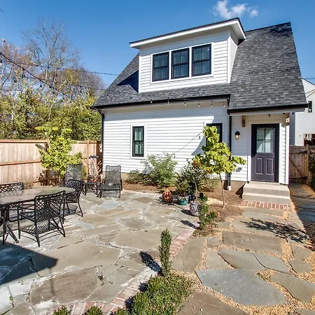 Apartment Walk-Friendly Germantown Guest House Apts *