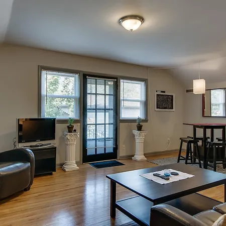 Apartment Franklin Ave