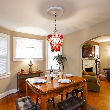 Apartment Central E. House *