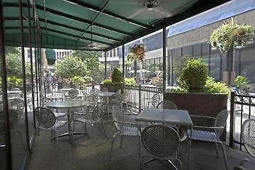 Doubletree By Hilton Airport Hotel Nashville