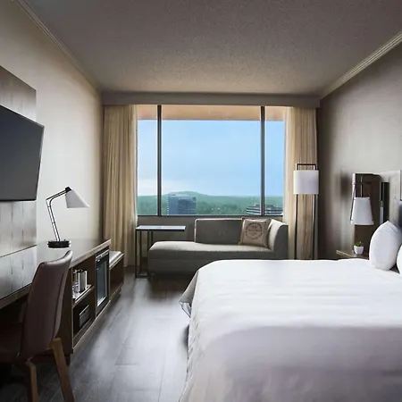 Sonesta Airport Hotel