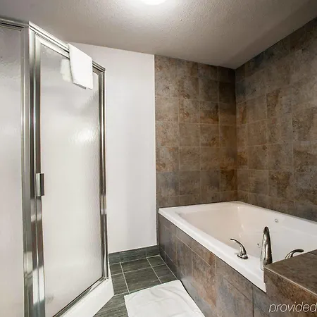 Comfort Airport - Bna Hotel Nashville