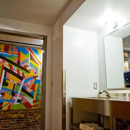 Hostel Downtown - Adults Only