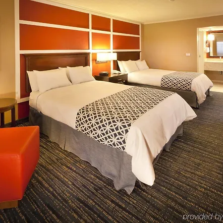 The At Opryland, A Gaylord