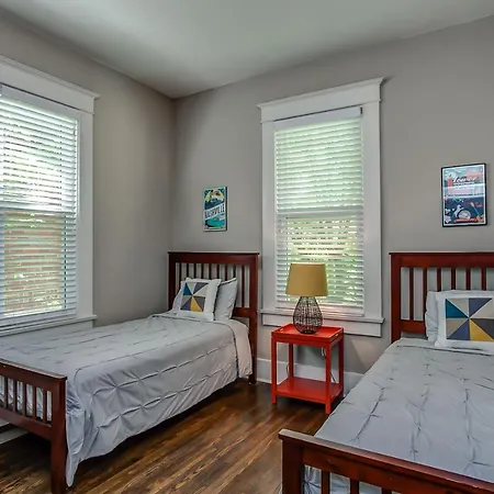 Stratton House Nestled In East Holiday home Nashville