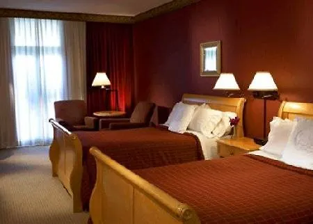 Hotel Sheraton Music Airport 4*