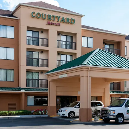 Hotel Courtyard By Marriott At Opryland